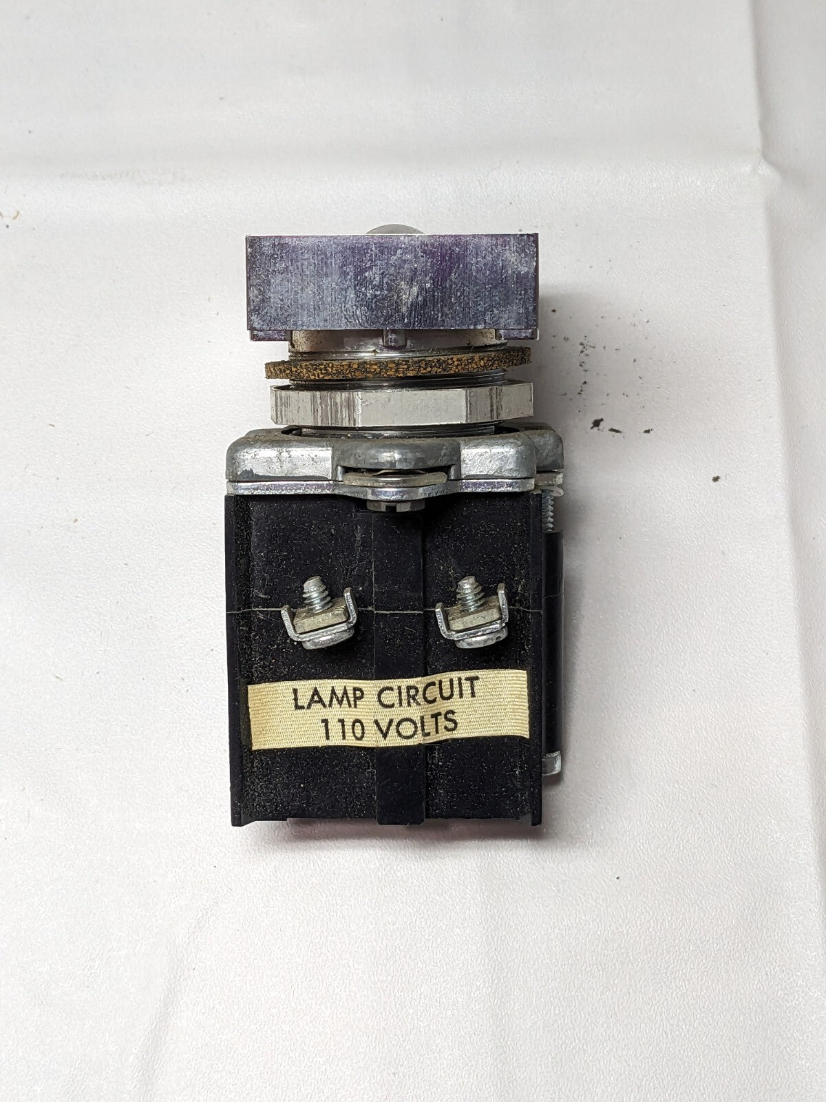 CUTLER-HAMMER,COMPACT PUSHBUTTON WITH INDICATOR LIGHT 120V 50/60HZ E30DA