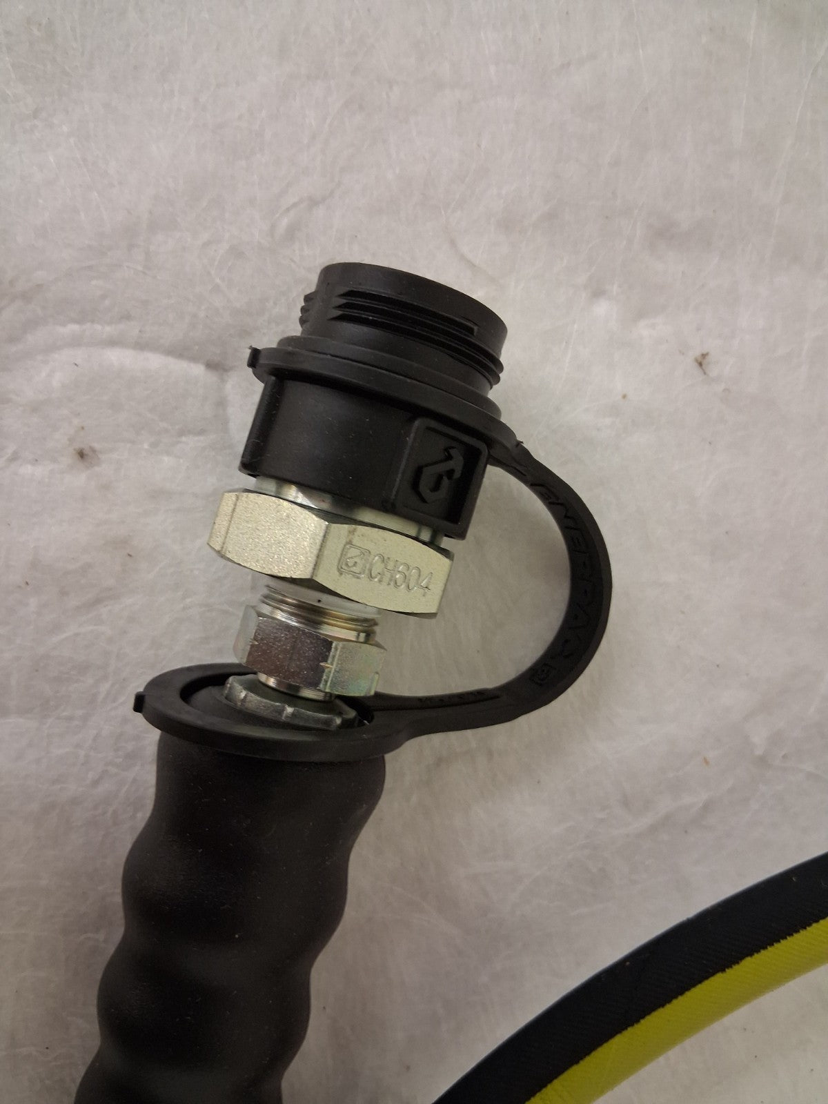 Enerpac Hydraulic Pump Hose 1/4" ID 6ft OAL Rubber 10,000 Max psi HC9206Q