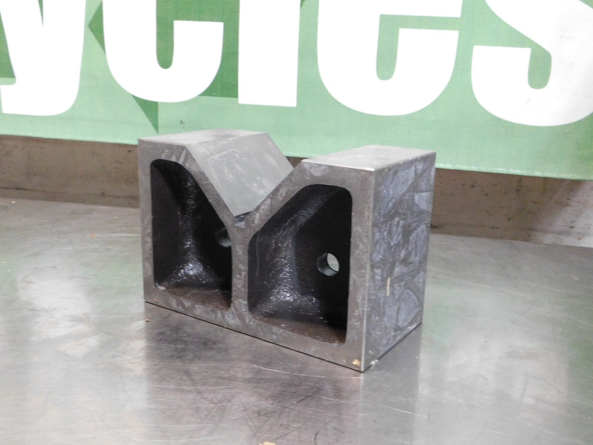 Groz Single Cast Iron V-Block 5 Max Cap 90° Angle VB/C/10