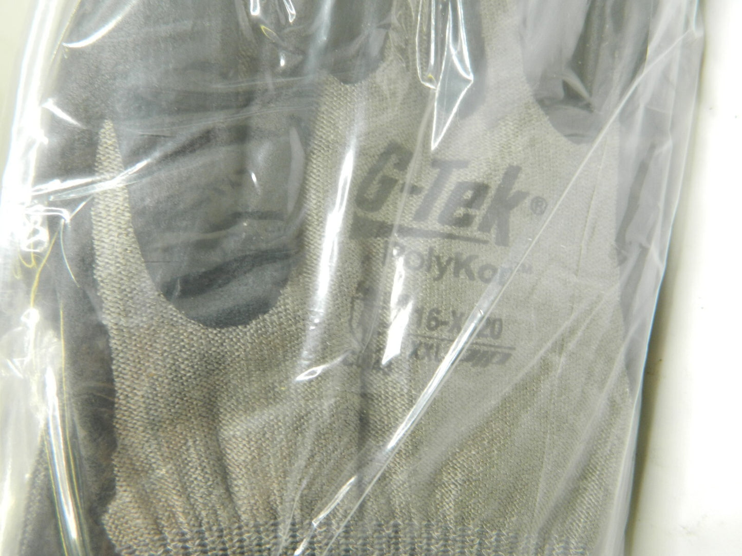 PIP G-Tek PolyKor Xrystal Seamless Knit PolyKo Seamless Glove Qty 12 16-X320/XXL