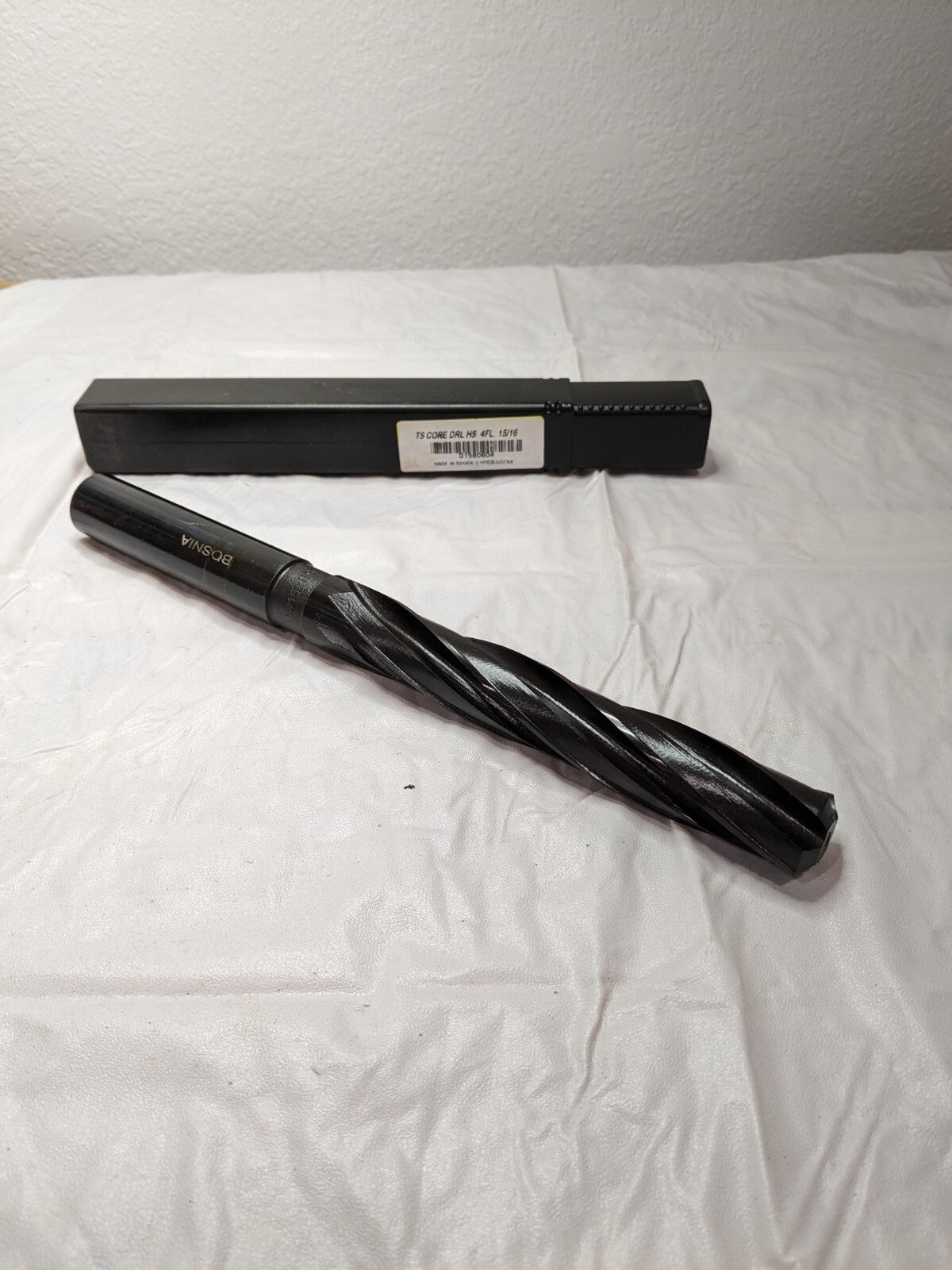 Core Drill: 15/16 Dia, 3MT, 118 °, High Speed Steel, 10-3/4 OAL 01580604