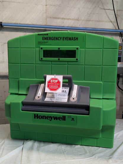 Honeywell Fendall Pure Flow 1000 Emergency Eyewash Station 7 Gallon 0.4 GPM