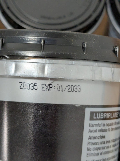 (12) Lubriplate Grease: 15 oz Tub, Lithium 270 ° F Max Temp, Off-White L0067-004