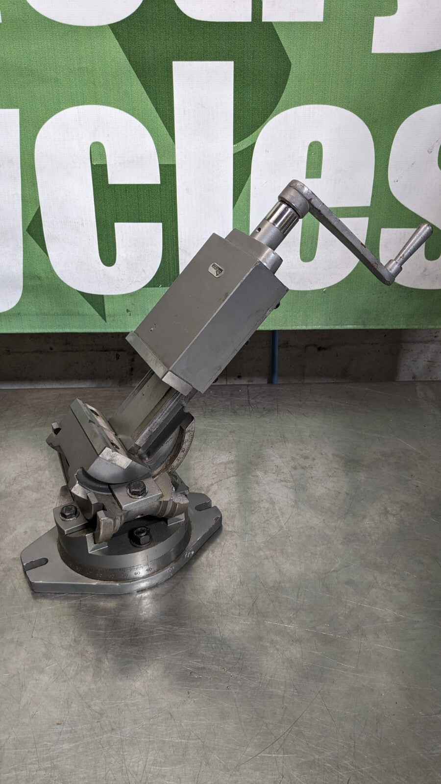 GIBRALTAR Machine Vise 3-Way Angle 4 Jaw Width 4 Jaw Open Swivel Base 110052