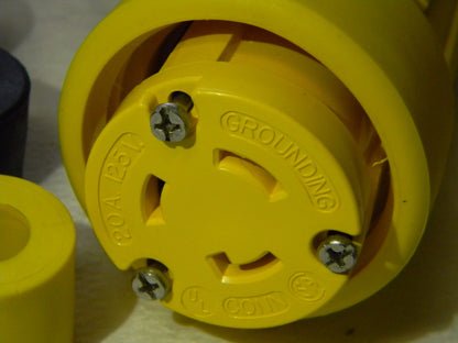 Ericson Locking Type Connector 20AMP-125V  2410-CW6P