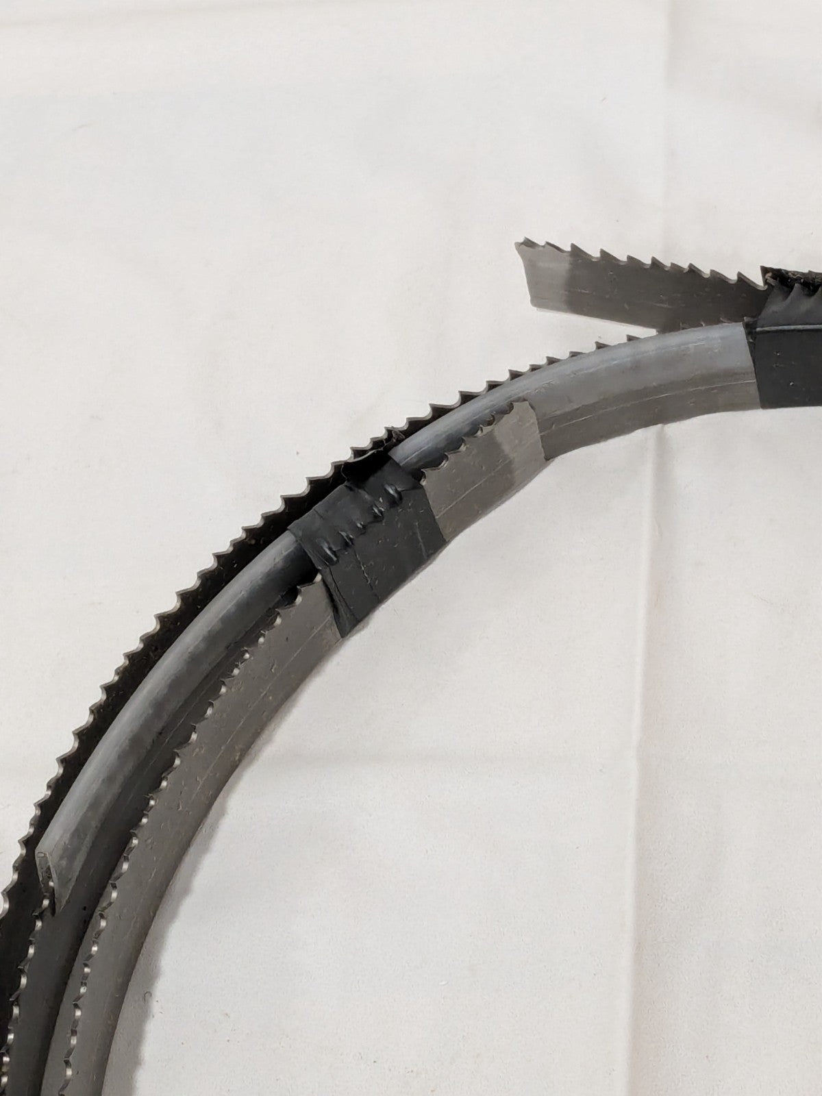 Starrett Welded Band Saw Blade: 7' 9 Long x 3/4" Wide, 5 to 8 TPI 99198-07-09
