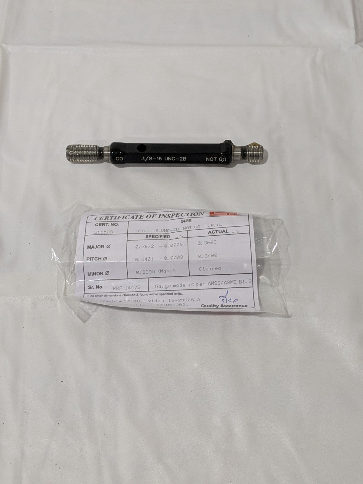 SPI Plug Thread Gage: 3/8-16 Thread, 2B Class, Double End, Go &amp; No Go 34-387