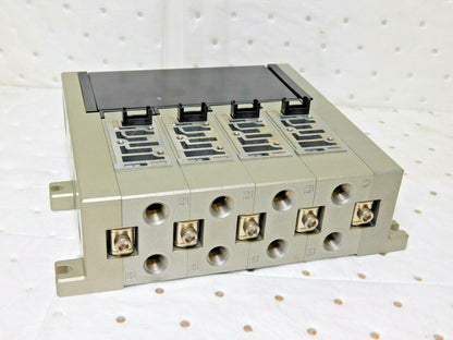 SMC Pneumatics 4 Station Manifold-Plug-In Type VV5FS201T1041-2