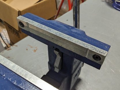 Yost Heavy Duty Tradesman Bench Vise w/ Swivel Base and Pipe Jaws 56399