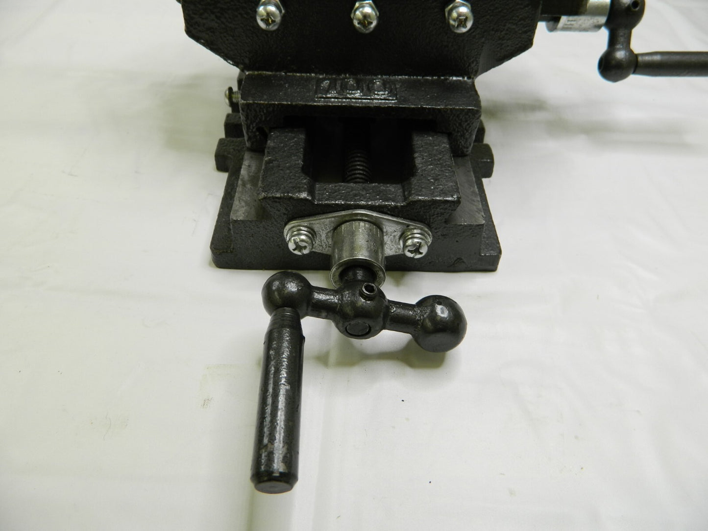 Horizontal Drill Press Vise 3-35/64 Jaw Opening 428-8314