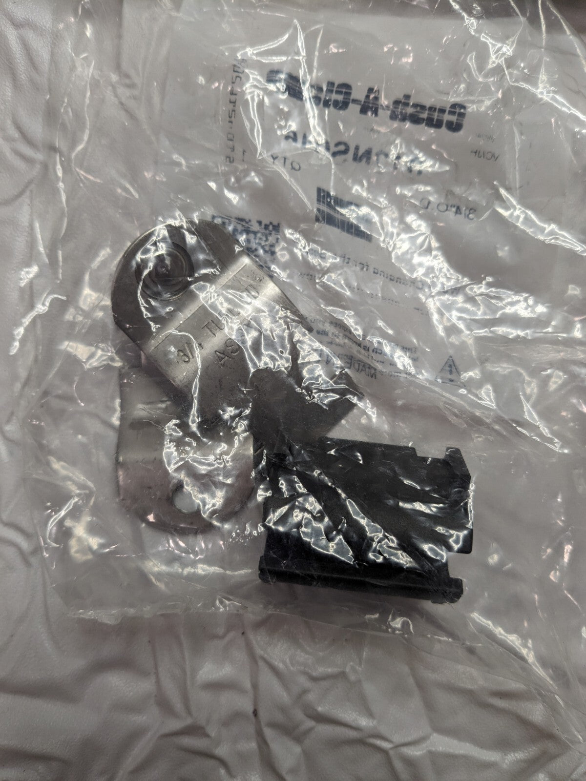 ZSI 3/4″ Pipe, Tube Clamp with Cushion Qty 12 012NS016