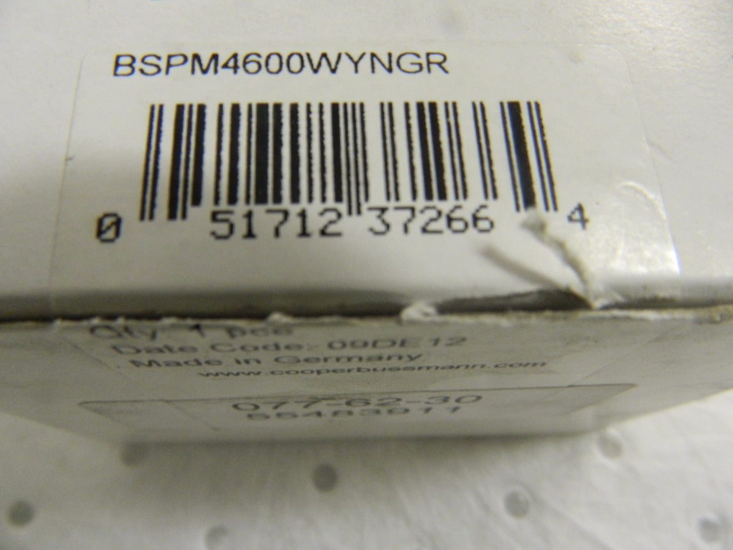 Cooper Bussmann Thermoplastic Hardwired Surge Protector 20 kA 4P BSPM4600WYNGR