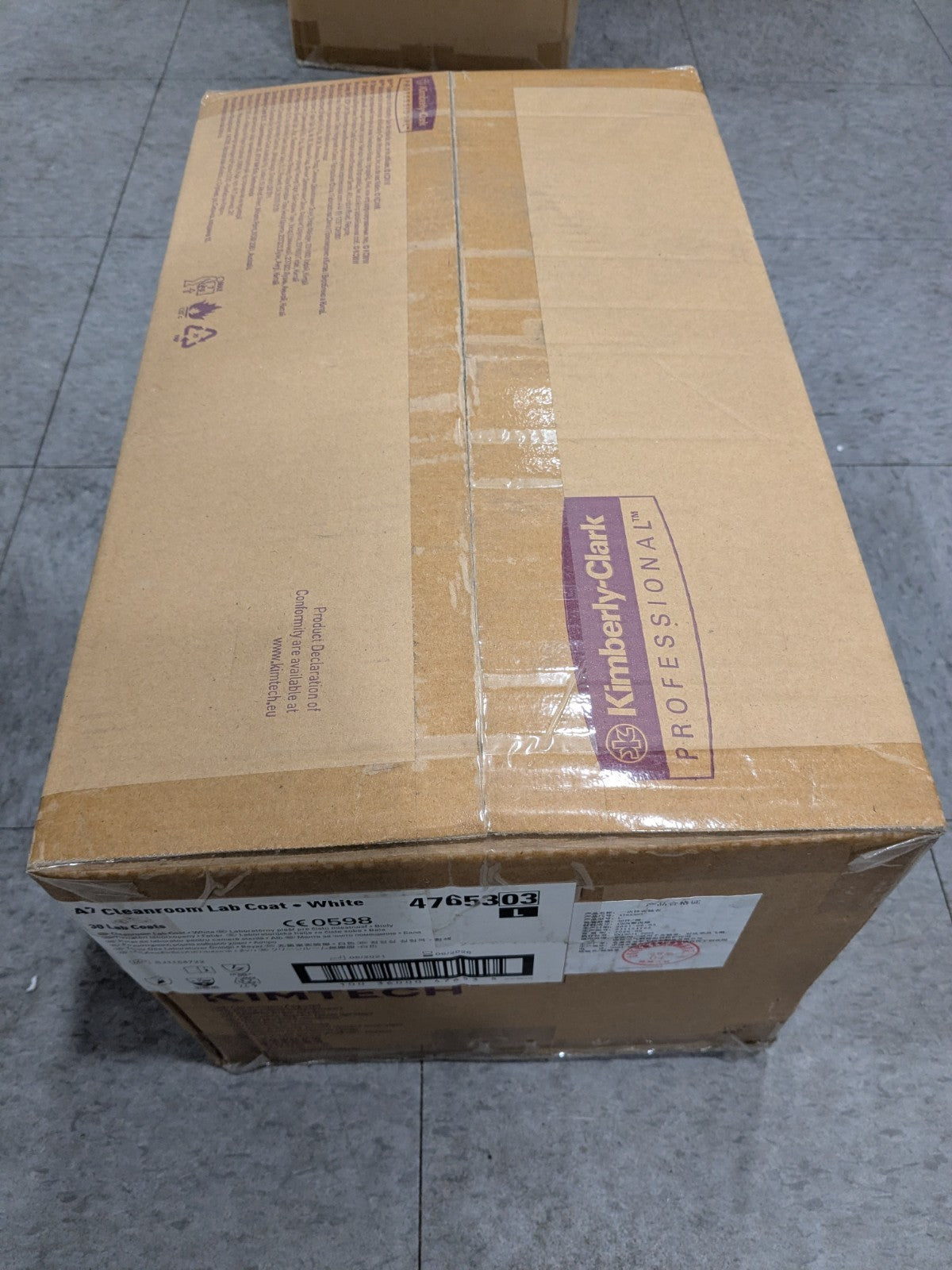 Kimtech Pack of (30) Cleanroom White Lab Coat Size Large 47653
