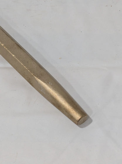AMPCO 18" OAL Pinch Bar 1" Tip, Aluminum Bronze P-9