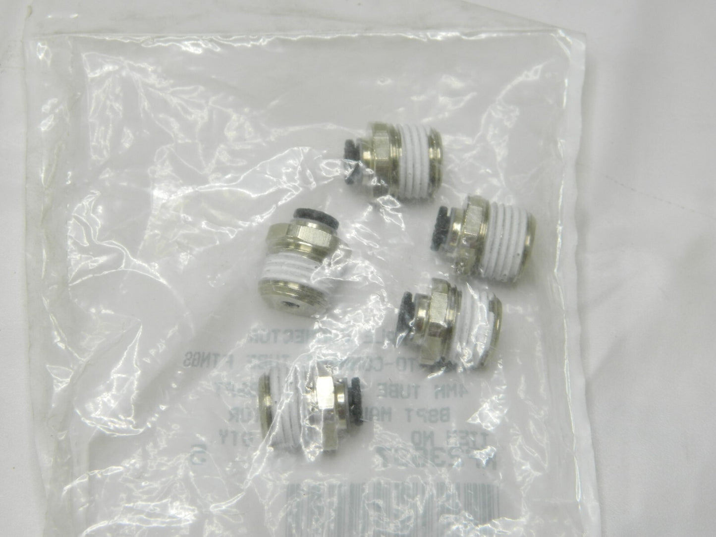 PARKER Push-To-Connect Tube to Male BSPT Tube Fitting 1/4" Thread Qty 5 KP23897