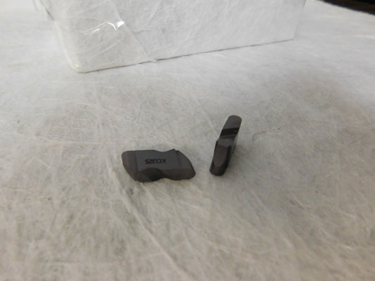 Kennametal 3094NR Grade KCU25  Carb Grooving Insert  QTY 2 4109920