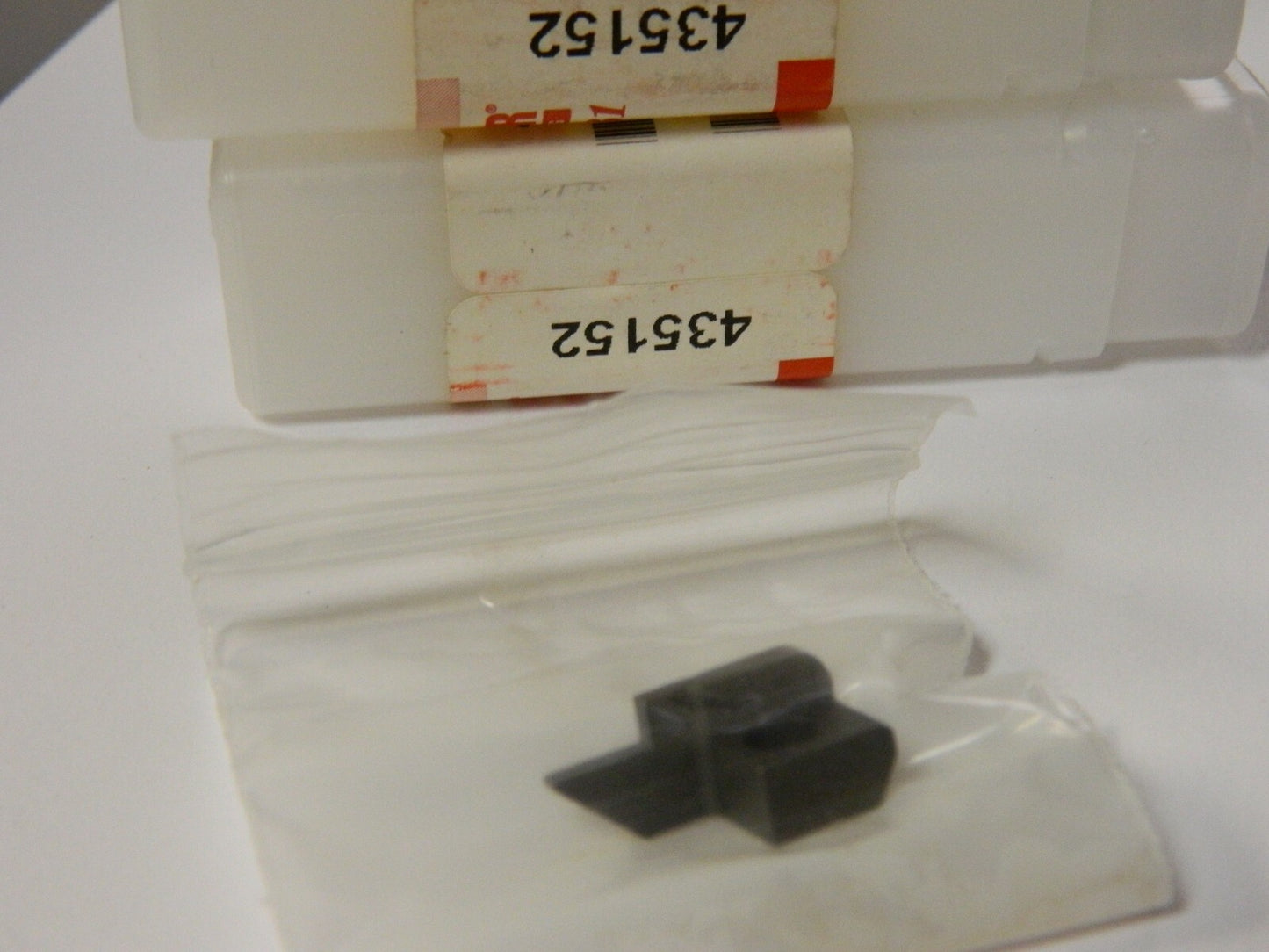 Manchester RH  Clamp for Indexables QTY 3 435152