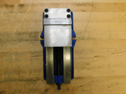 Interstate Stationary Machine Vise 4" Jaw Width 4"Opening Cap Horizontal 0030613