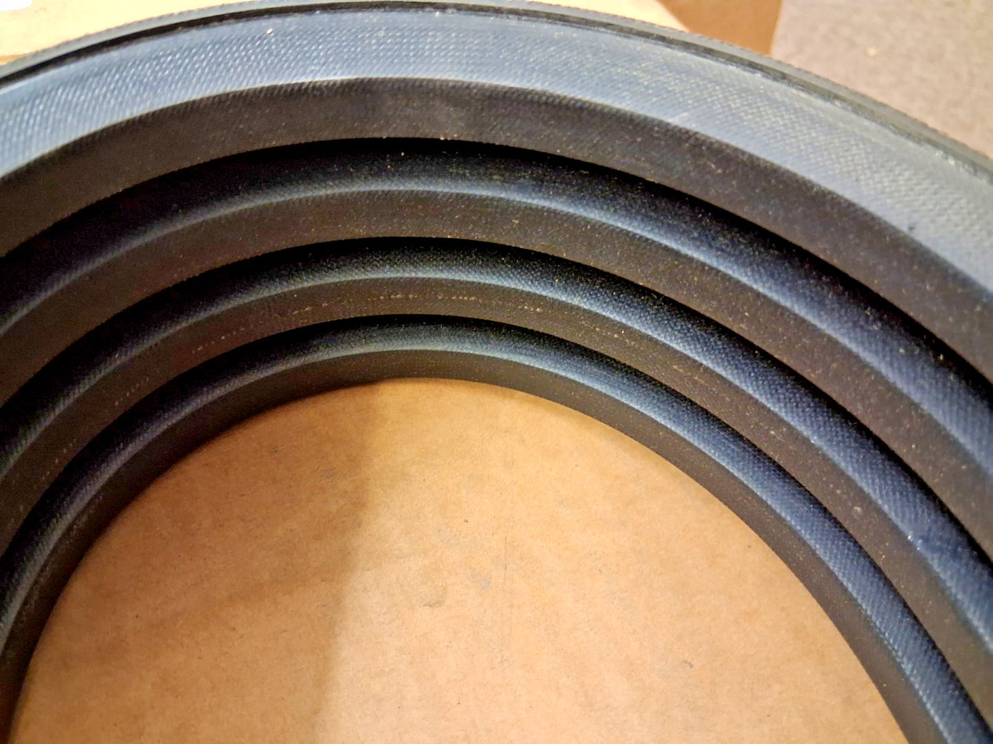 Professional Cogged & Narrow V-Belt Section B B063/4SEL