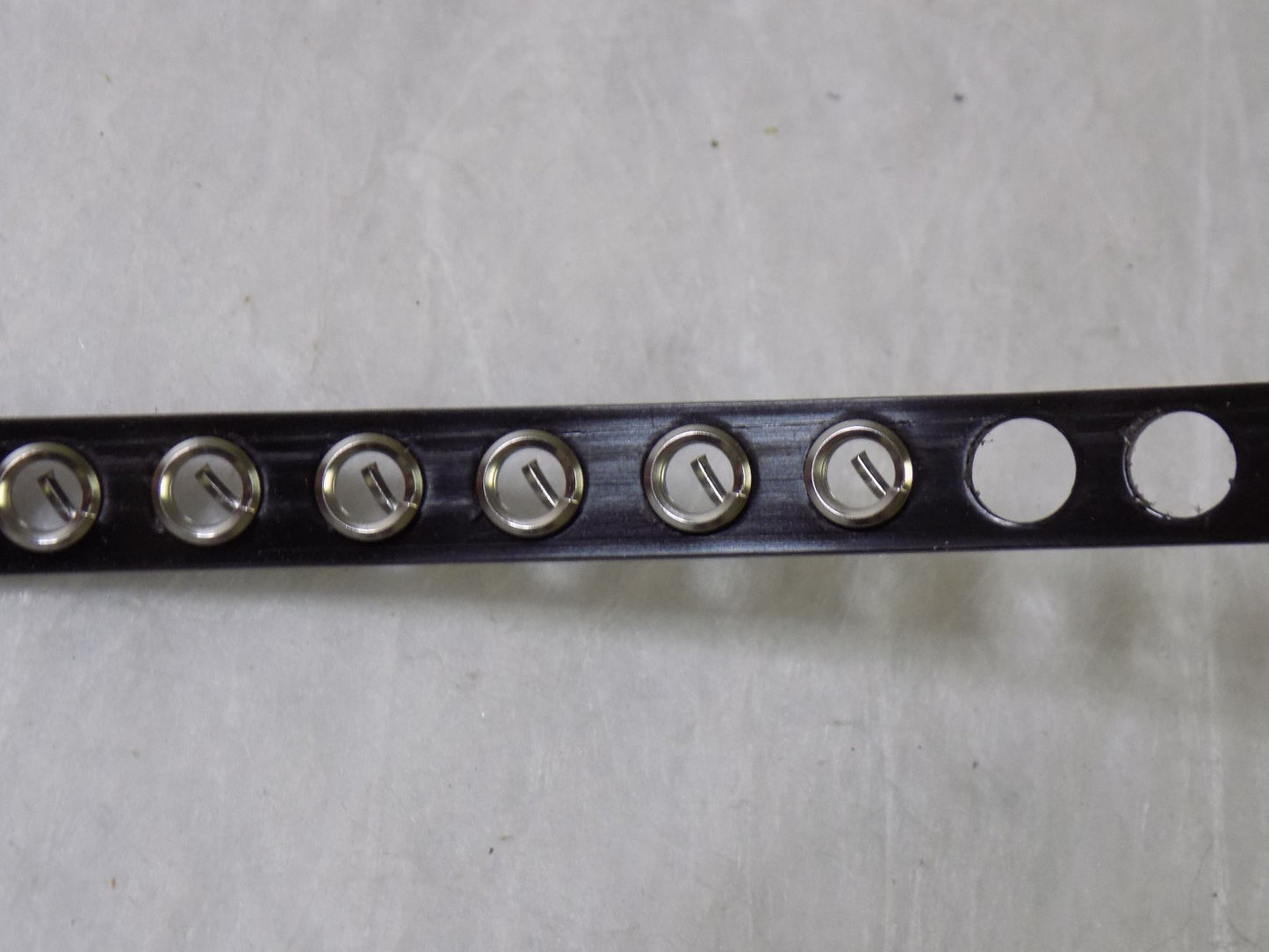 Heli-Coil Free Running Helical Insert No. 10-24 UNC 0.19" OAL 1185-3CN 190S