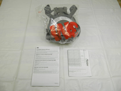 3M Full Face Respirator Silicone, Bayonet, Medium, PAPR &amp; SAP Compatible 680