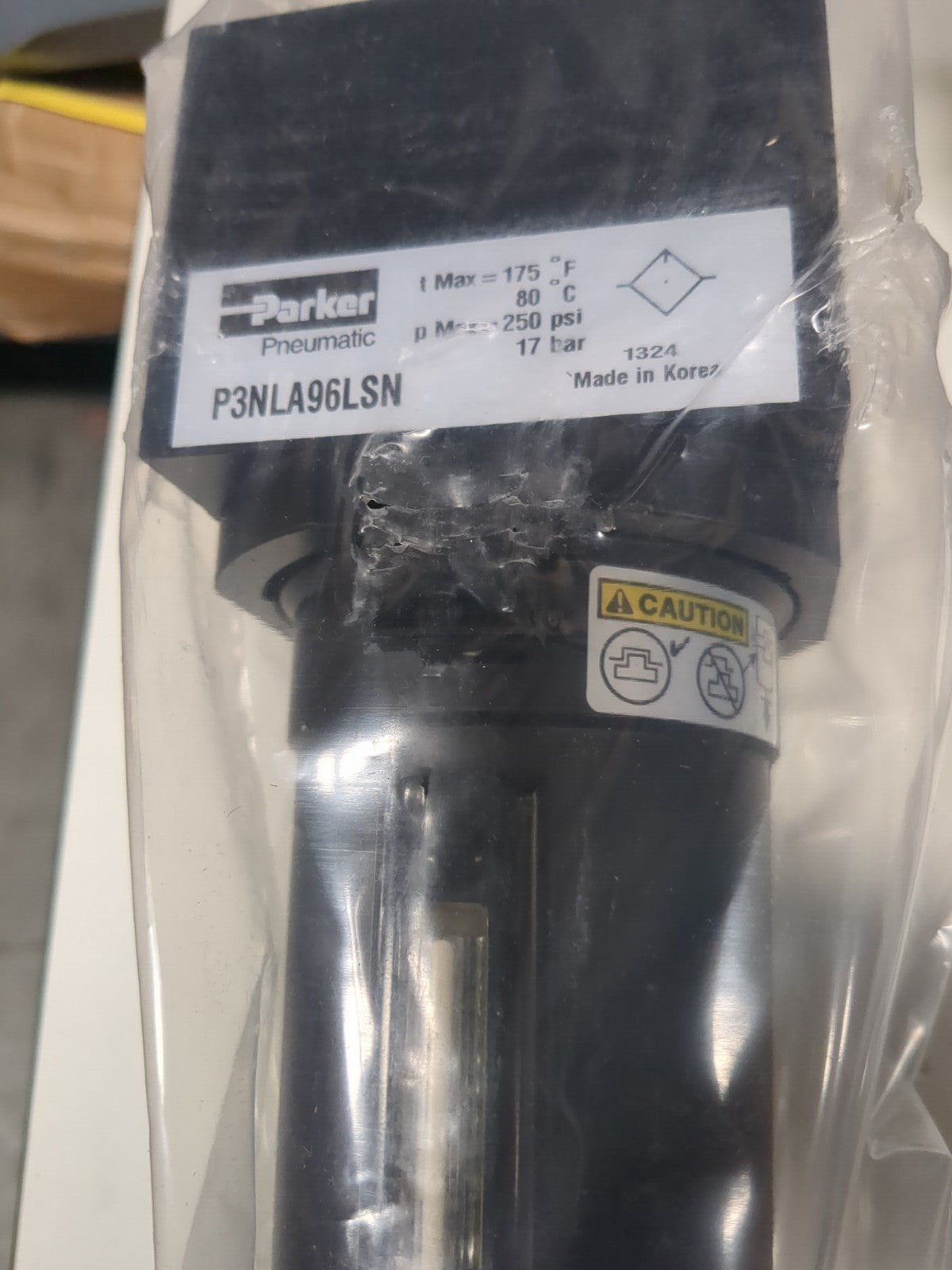 Parker HeavyDuty Compressed Air Lubricator 3/4"Port NPT Ends 240CF MP3NLA96LSN
