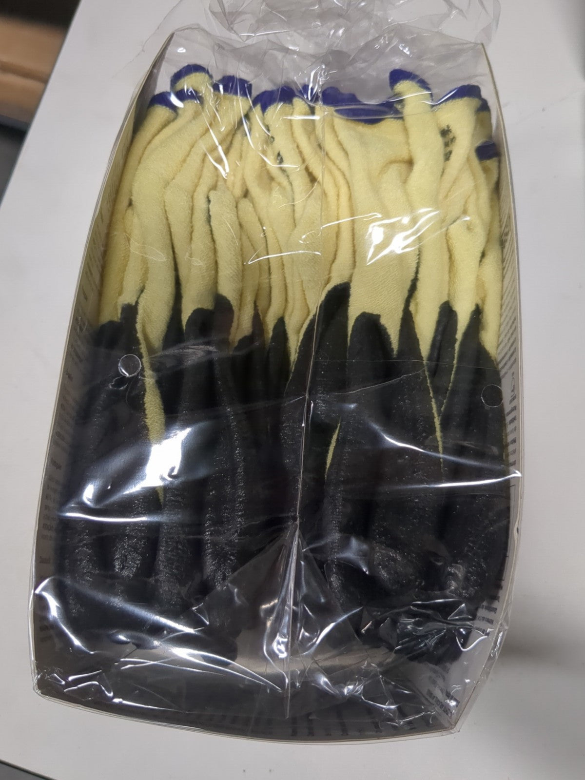 Ansell Gloves 12pairs HyFlex CR 11-500 Size X-Small ANSI Cut A2 Nitrile 11-500-6