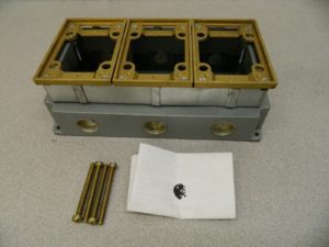 Thomas & Betts 3-Gang Cast Iron Floor Box Brass Trim Watertight SP-643-1