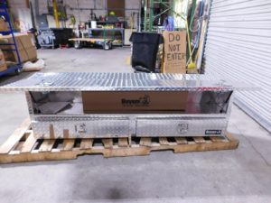 72" x 21" Diamond Tread Aluminum Contractor Topsider Truck Box - DAMAGED