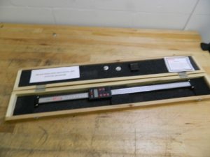 SPI 0 to 18 inch Vertical Electronic Linear Scale 0.01mm Resolution 14-495-6