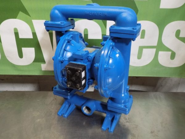 Sandpiper Air Operated Double Diaphragm Pump 1-1/2" NPT 106 GPM Damaged