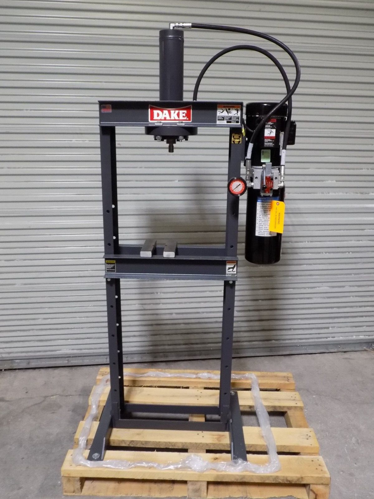 Dura-Press 10 Electric Hydraulic Shop Press 110V 909205 Damaged | Industryrecycles