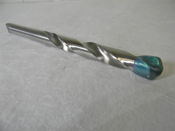 Pro-Grade Taper Length Drill Bit 21/32" Carbide Tipped RH 118º 9" OAL 01460427