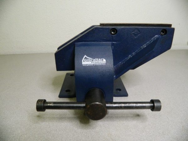 Gibraltar Stationary Bench Vise 6" Jaw Width 6 Jaw Opening Cap 59975367