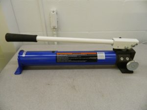 WorkSmart Manual Hydraulic Pump 0.13 Cu In per Stroke 59755033