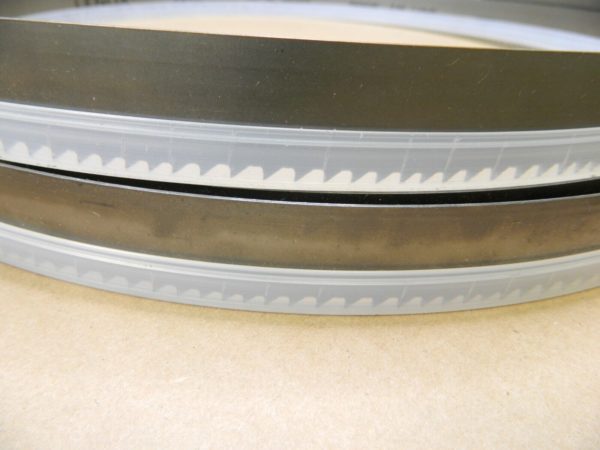 LENOX Welded Bandsaw Blade 12' 10″ L, 1″ W, 0.035″ Thick, 4-6 TPI 95557QPB123910