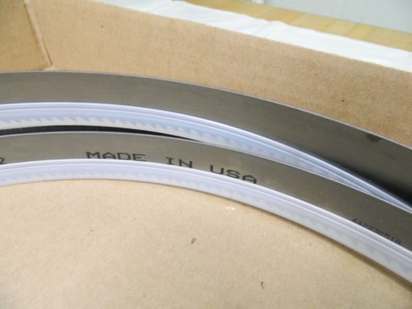 LENOX Welded Bandsaw Blade 12' 10″ L, 1″ W, 0.035″ Thick, 4-6 TPI 95557QPB123910