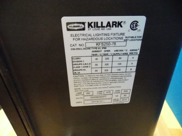 Hubbell Killark Hazardous Location Light Fixture 120 - 277V 250 Watt KFS250-76