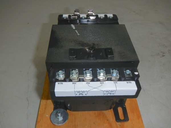 Eaton Cutler-Hammer 1 Phase 0.75 kVA Control Transformer C0750E2A