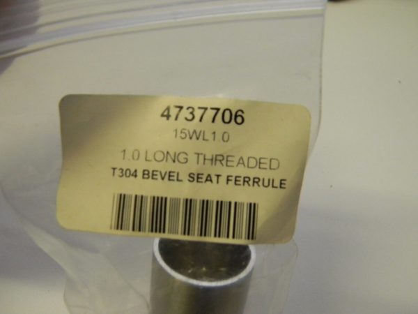 1.0 Long Threaded T304 Bevel Seat Ferrule 15WL1.0