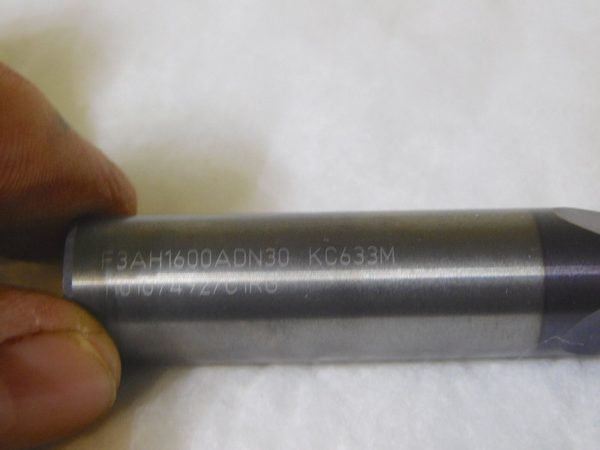 Kennametal Solid Carbide Drill Slot End Mill 16mm Dia 3Fl 92mm OAL 2226753