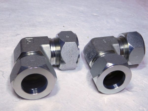 Parker Steel 90º Union Elbow 1.25” OD Flareless Bite Type Fitting Qty-2 20 EBU-S