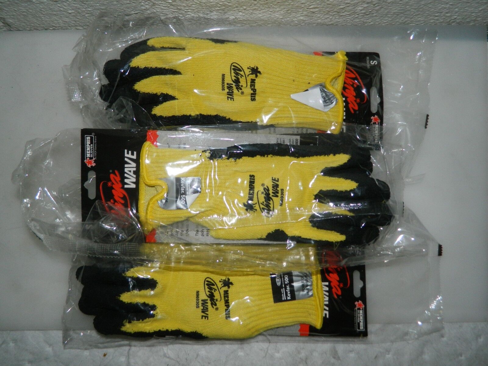 Mcr Ninja Wave Nitrile Coated Cut Resistant Gloves 12 Pairs Size S (7)  N96930s
