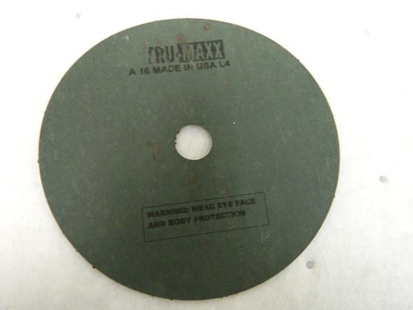 Tru-Maxx Aluminum Oxide Fiber Discs 7" Dia x 7/8" Hole 16 Grit Qty 25 04010872