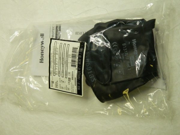 HONEYWELL Chemical Resistant Glove 13 mil Sz 7 QTY 24 individual Pairs B131R/7