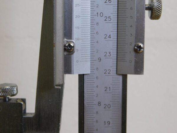 Pro-Grade Vernier Height Gage 0 to 12" Measurement 0.001" Graduation