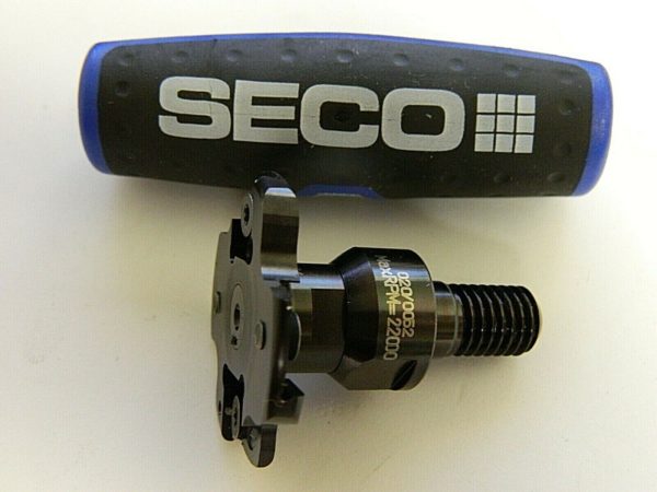 Seco 0.4528" Cutting Width 29/64" DOC 4 Tooth Indexable Slotting Cutter. 84156