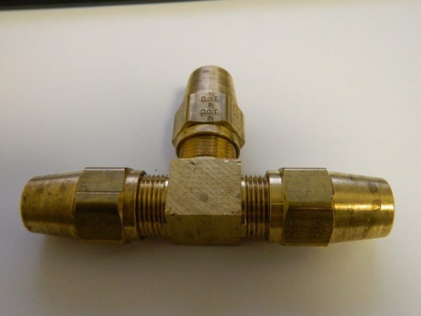 Parker 1/2" Tube OD Brass Compression Tube Union Tee QTY 2 264AB-8