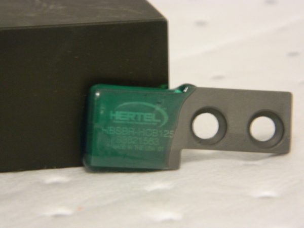 Hertel HCE RH Cut Index Cutoff Toolholder W/ Blade/Clamp 0.8 Max 6" OAL 93650992