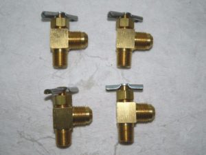 Eaton Instrumentation Needle Valves 150Psi 3/8 x 1/4" Pipe Brass Qty. 4#330